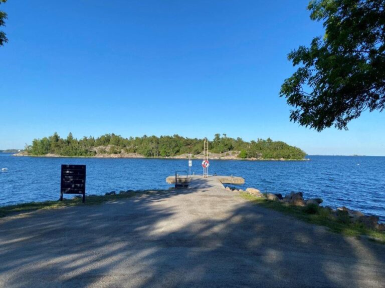 Naantali to Kapellskär